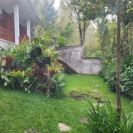 Апартаменты Umah Yugadi Bali Мундук Экстерьер фото