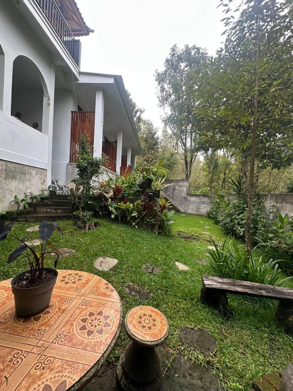Апартаменты Umah Yugadi Bali Мундук Экстерьер фото
